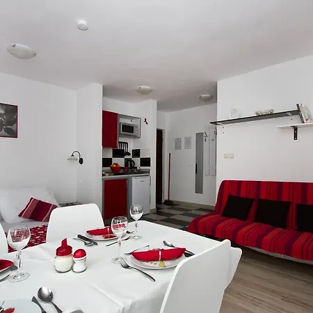 Villa Yvonne Trogir Exterior photo