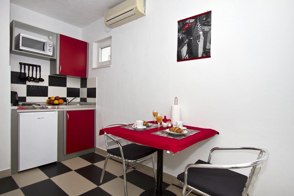 Yvonne Apartment Trogir
