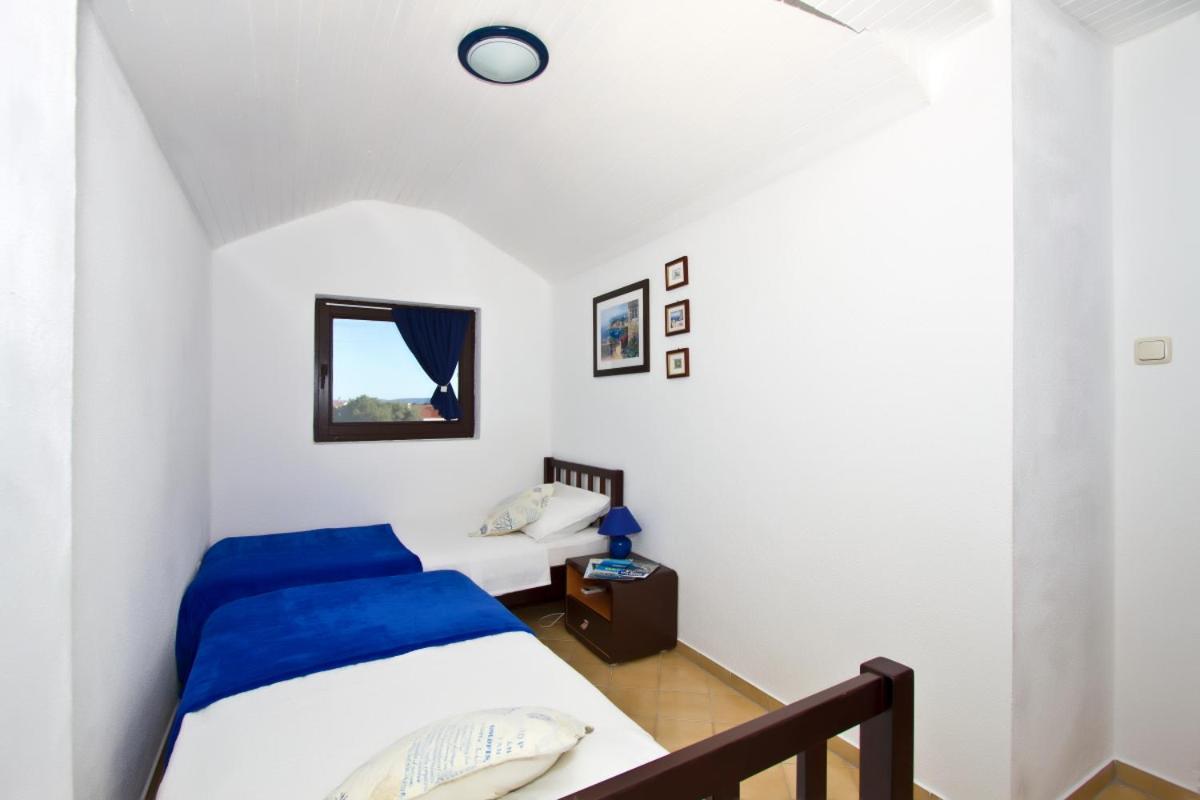 Yvonne * Trogir